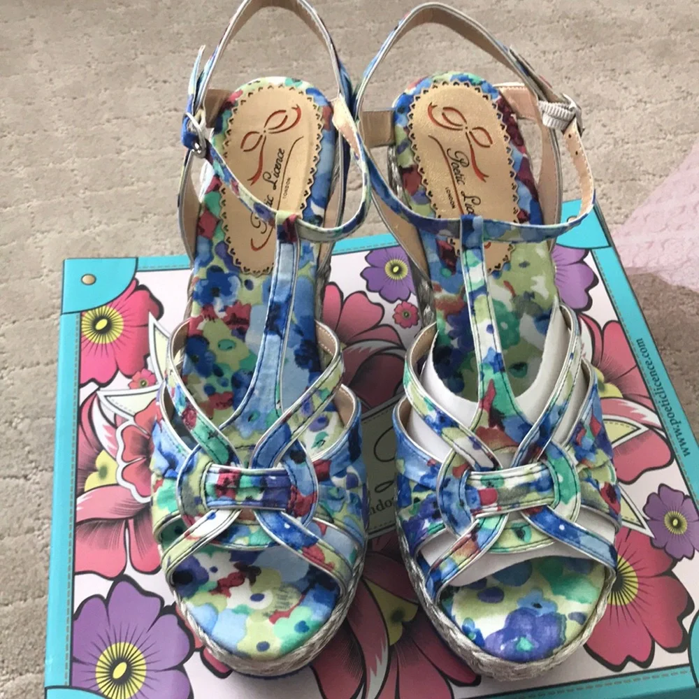 NWT Poetic Licence Arm Candy blue silver wedges